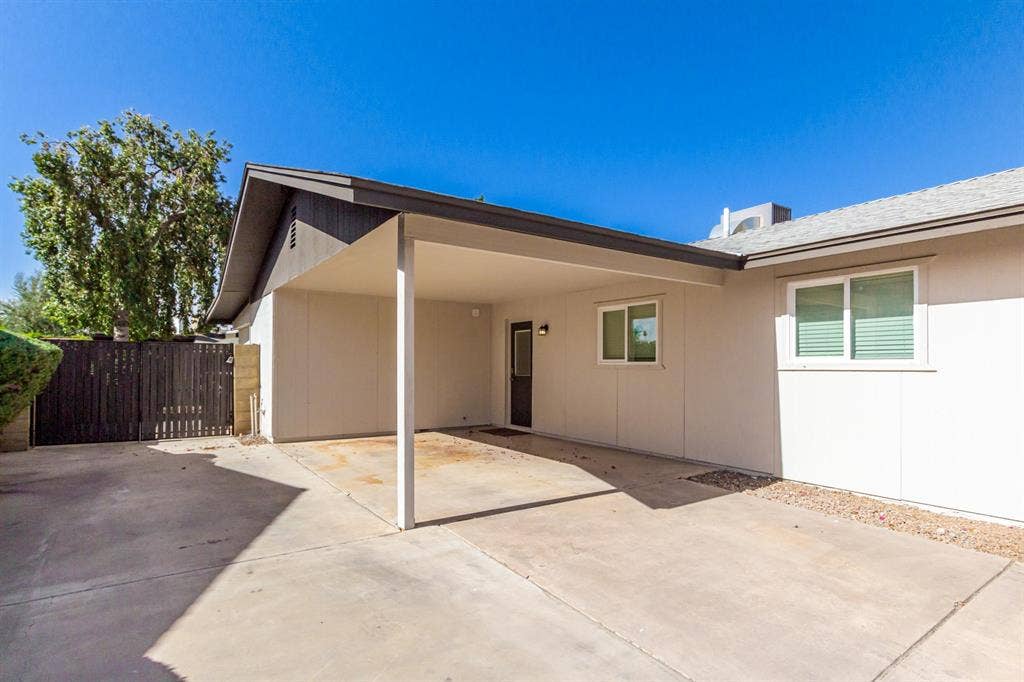 6 BR in Phoenix