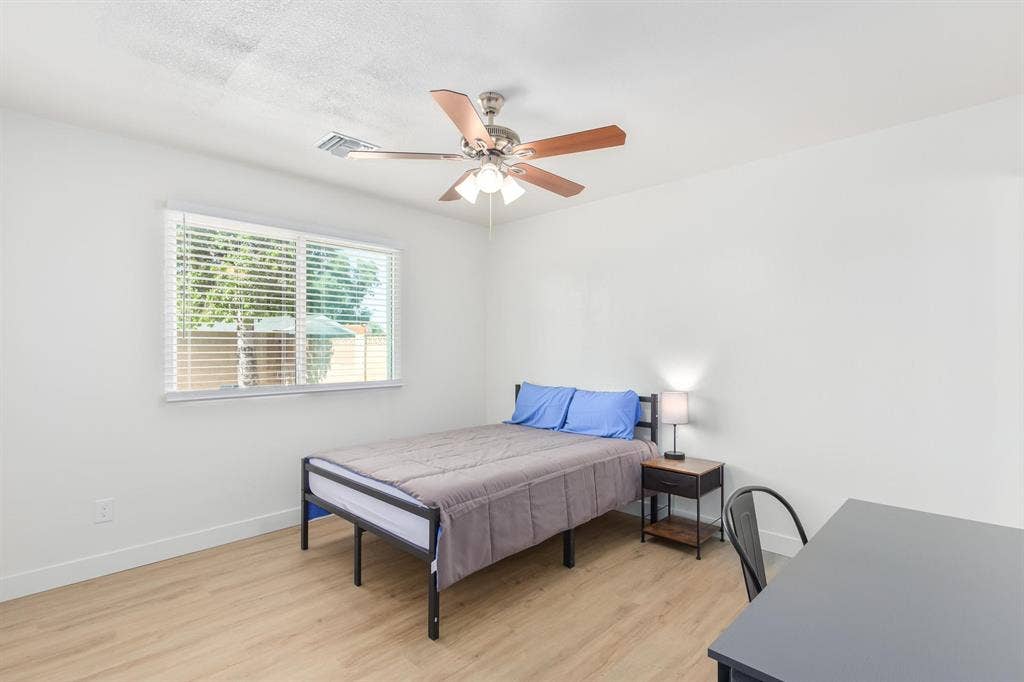 6 BR in Phoenix