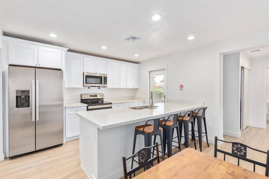 6 BR in Phoenix