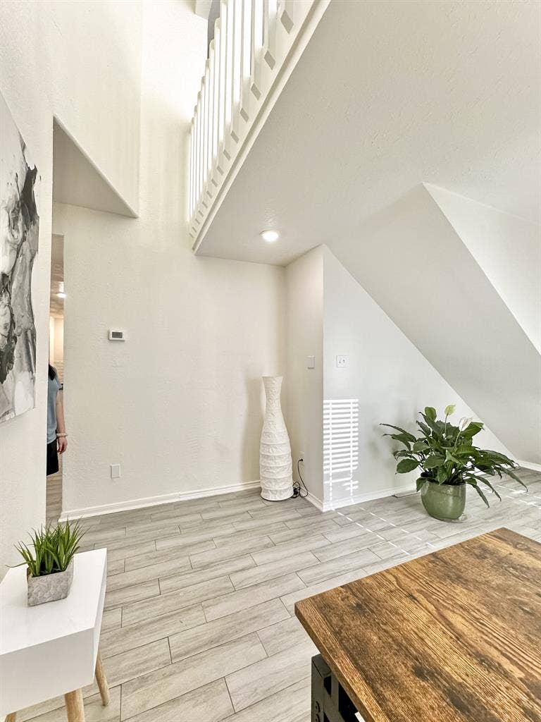 8 BR in Houston