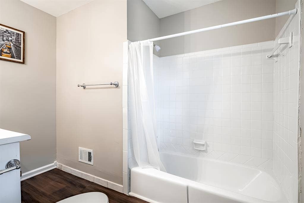 7 BR in Jonesboro
