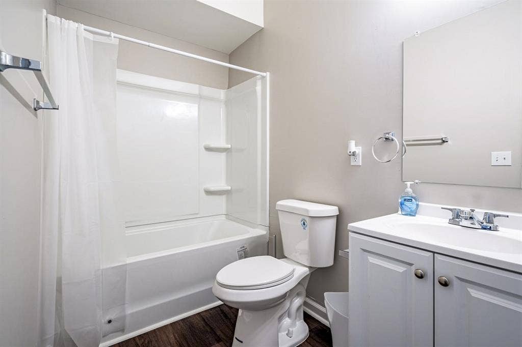 7 BR in Jonesboro