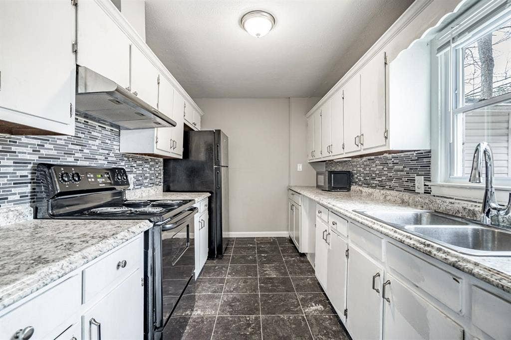 7 BR in Jonesboro
