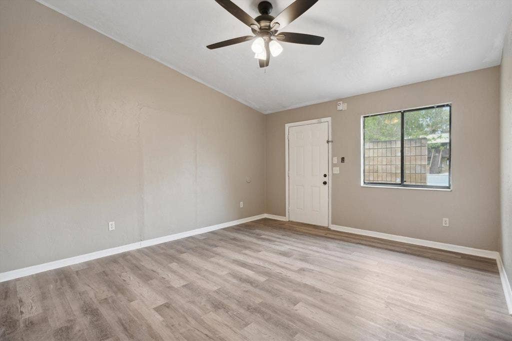 3 BR in Gainesville