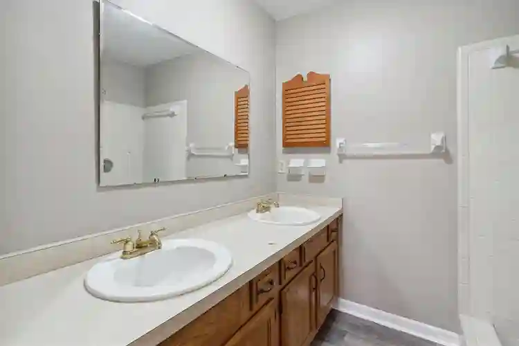 3 BR in Gainesville