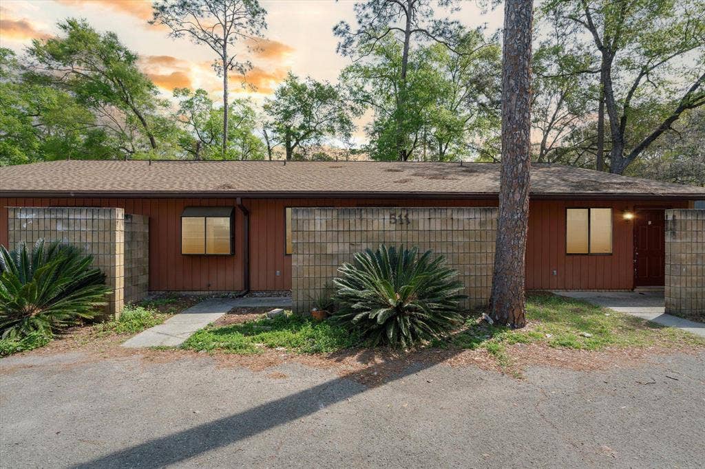3 BR in Gainesville