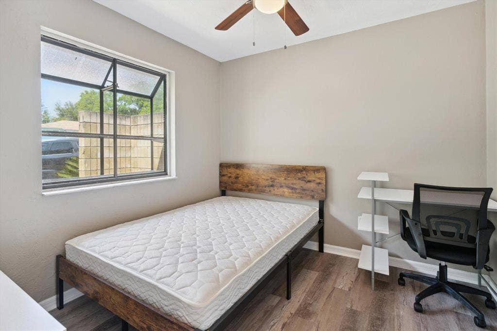 3 BR in Gainesville