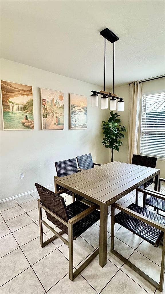 5 BR in Austin