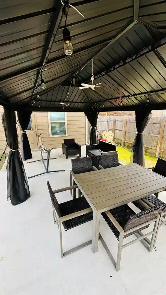 5 BR in Austin