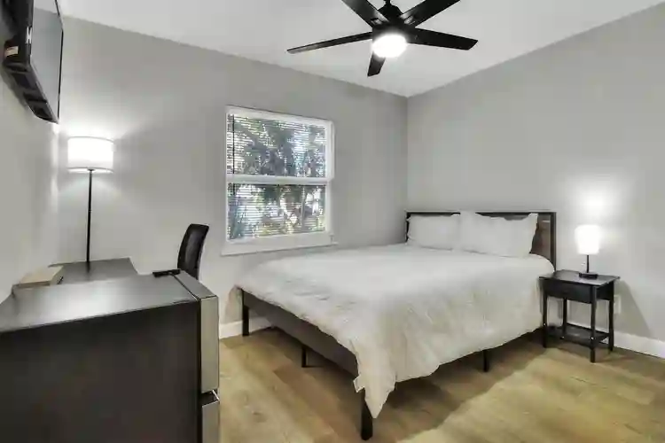 6 BR in Venice