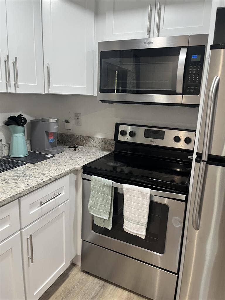 4 BR in Orange City