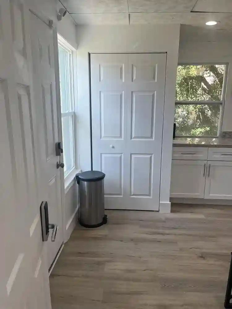 4 BR in Orange City