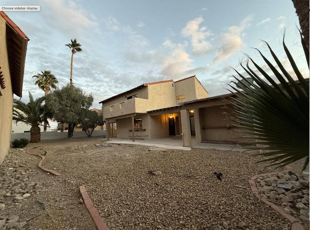 6 BR in Las Vegas