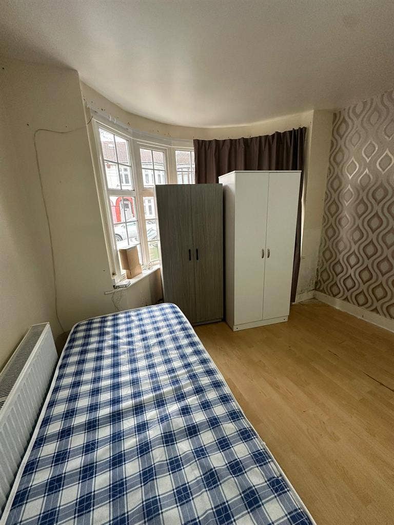 Property Available | Manor Park