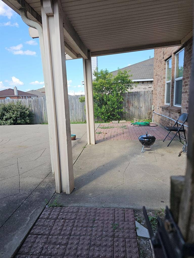 7 BR in Lancaster