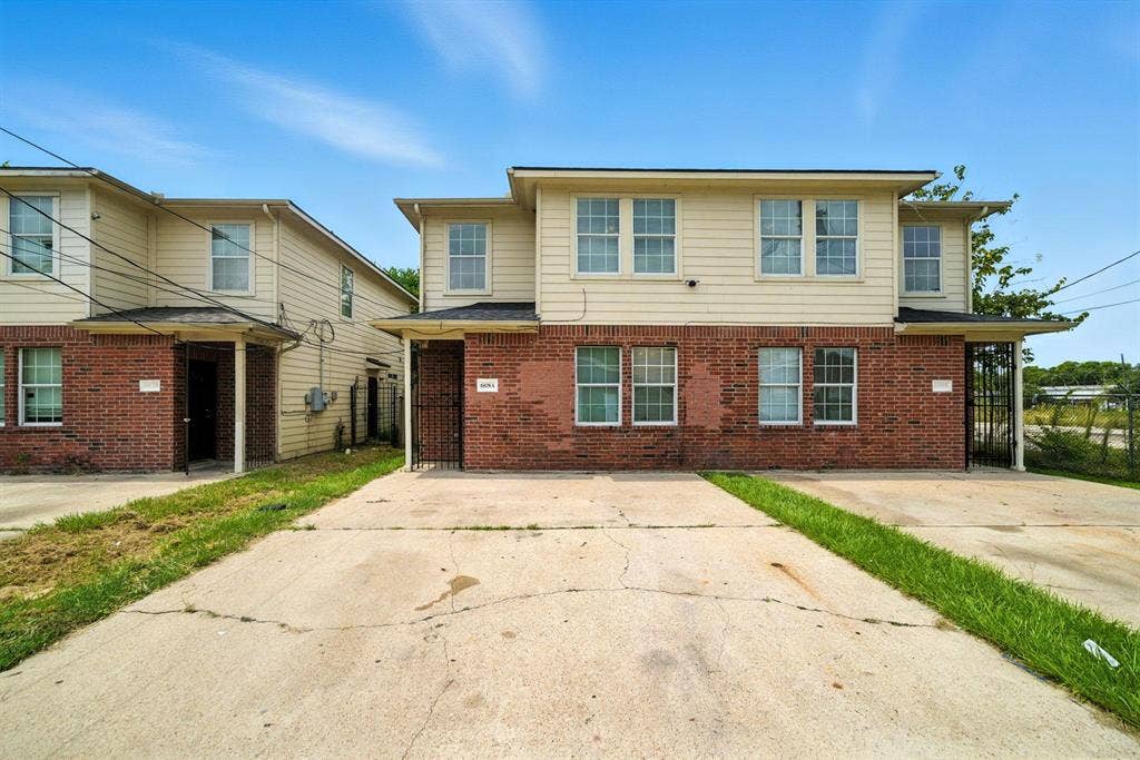 5 BR in Houston