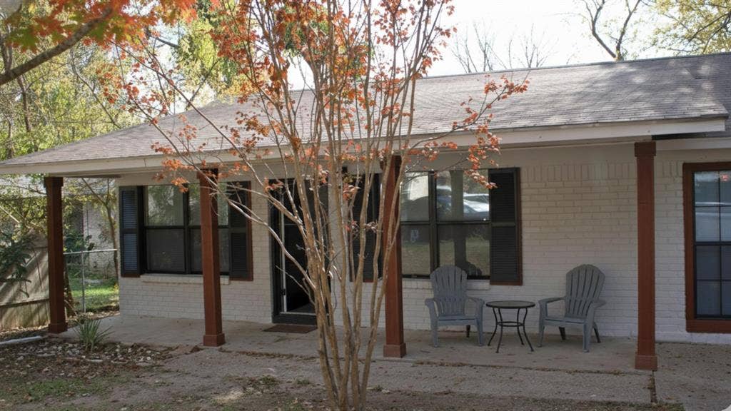 5 BR in Austin