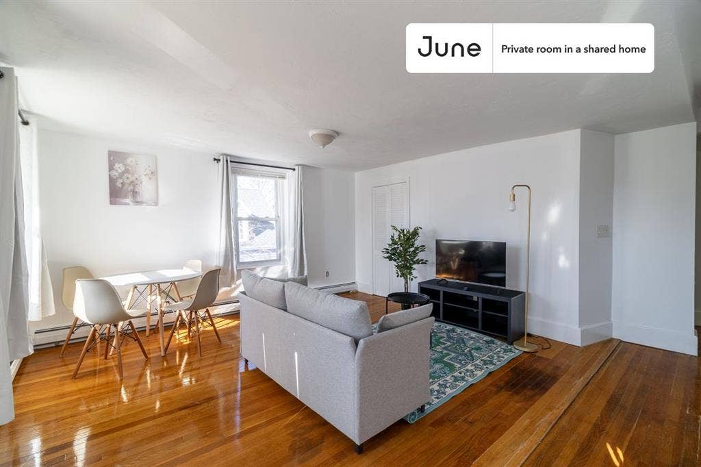 4 BR in Boston