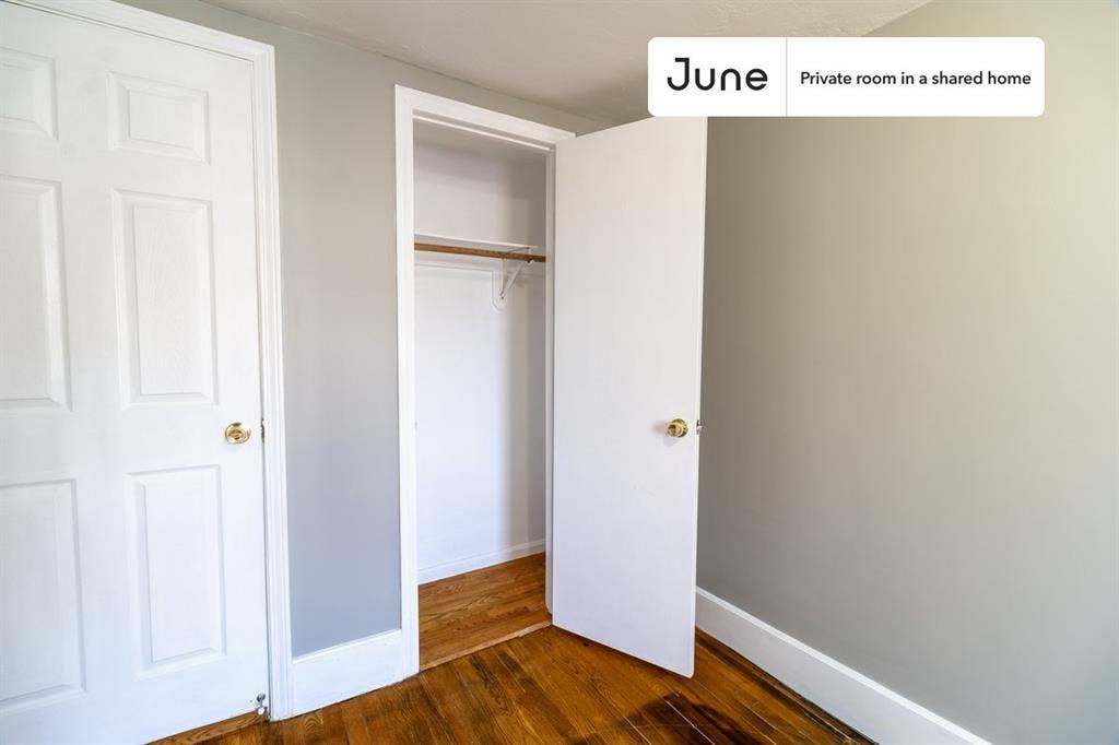 4 BR in Boston