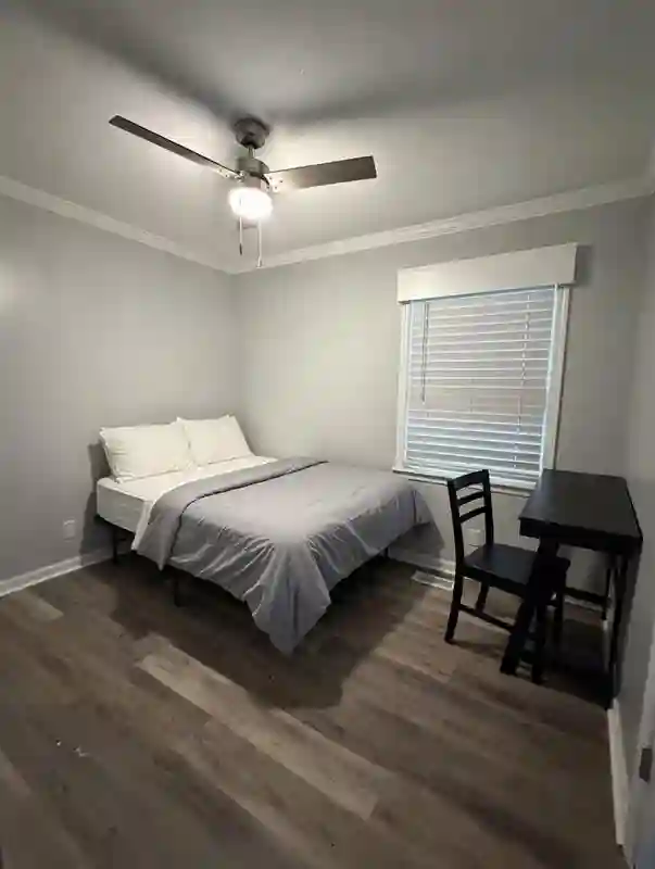 5 BR in Durham