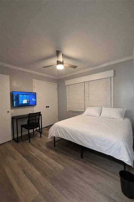 5 BR in Durham