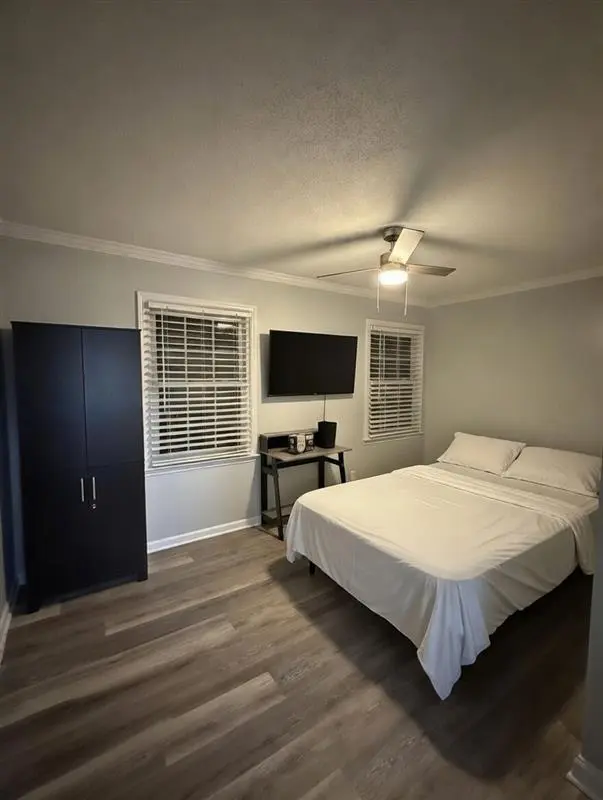 5 BR in Durham