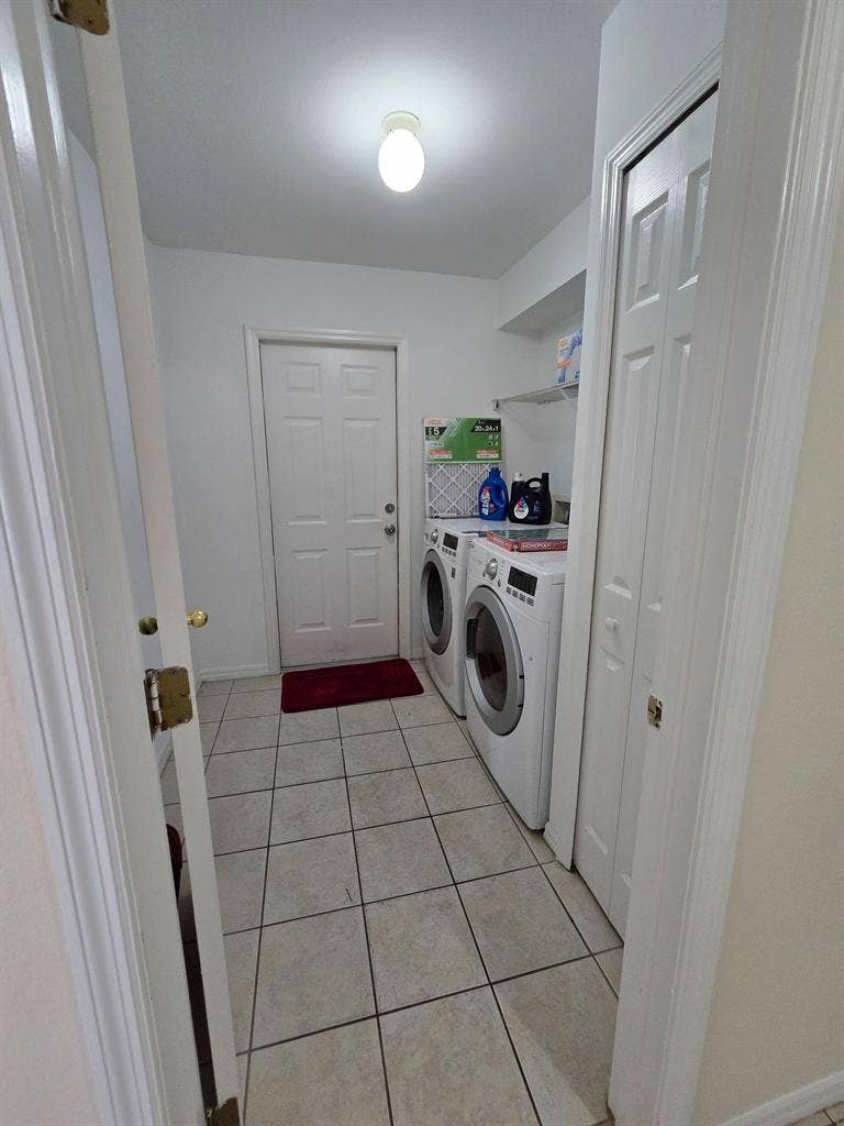 2 BR in Cape Coral