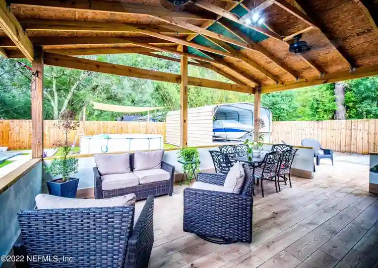 4 BR in Jacksonville