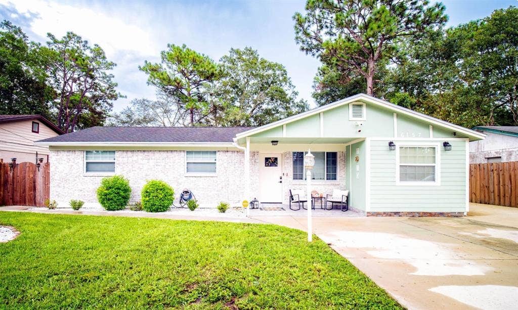 4 BR in Jacksonville