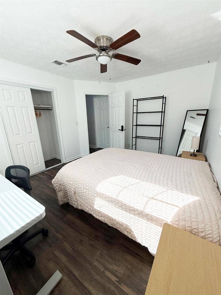 4 BR in Jacksonville