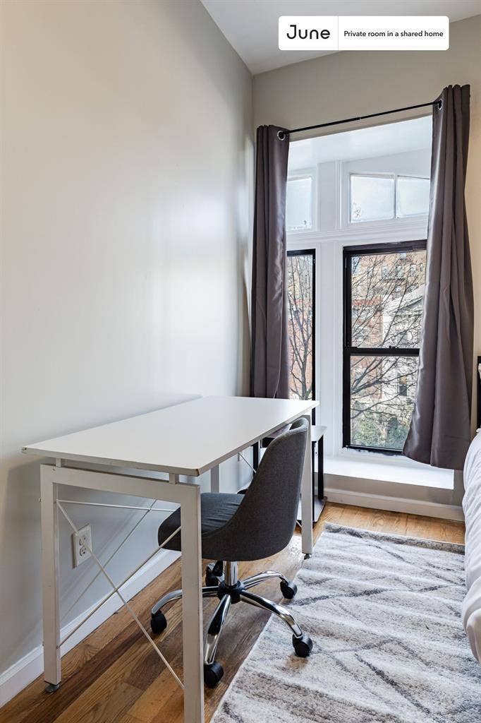 4 BR in New York City