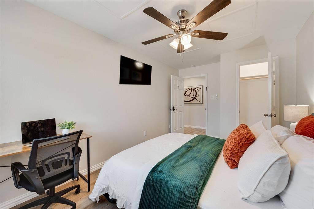 7 BR in Plano