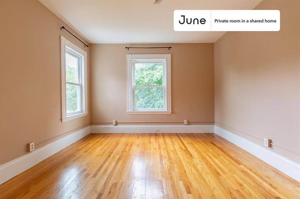 6 BR in Boston