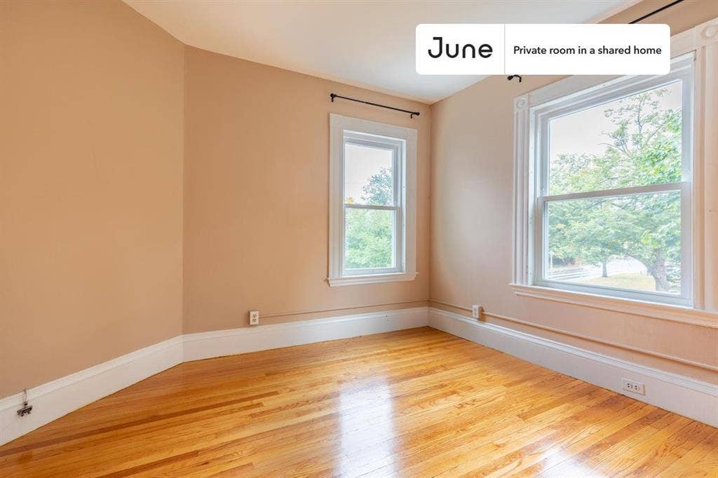 6 BR in Boston