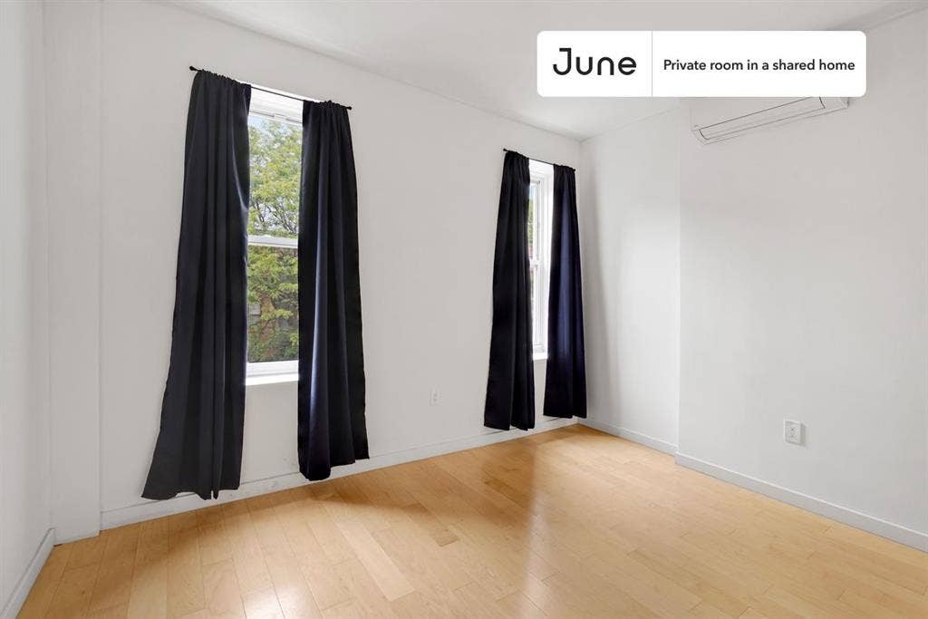 4 BR in New York City