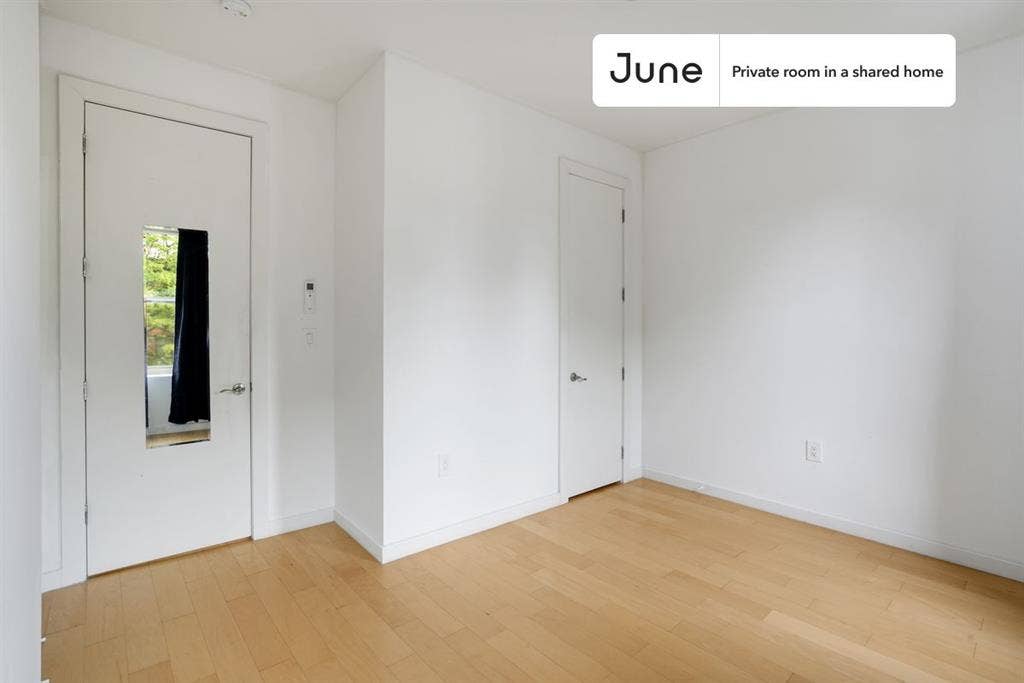 4 BR in New York City