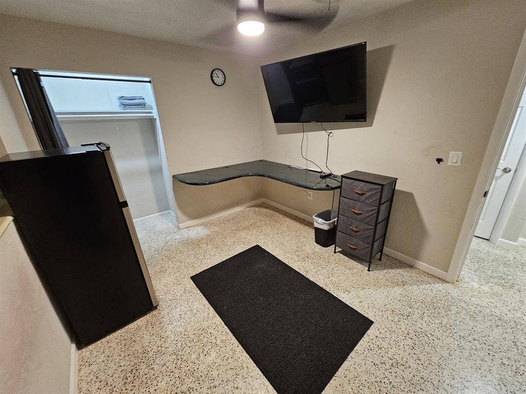Furnished Room for Rent