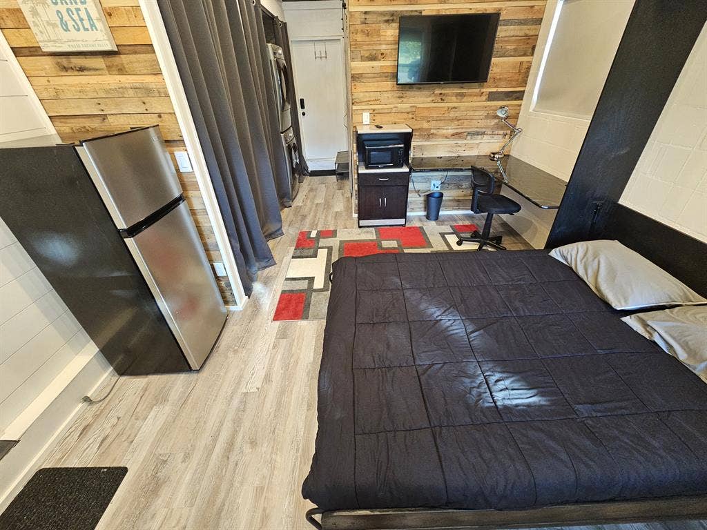 Furnished Room for Rent