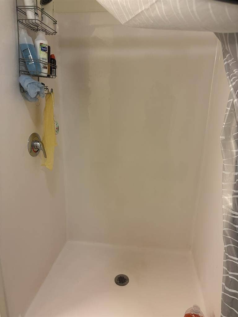 LOOKING FOR A RELET! URGENT! READ!