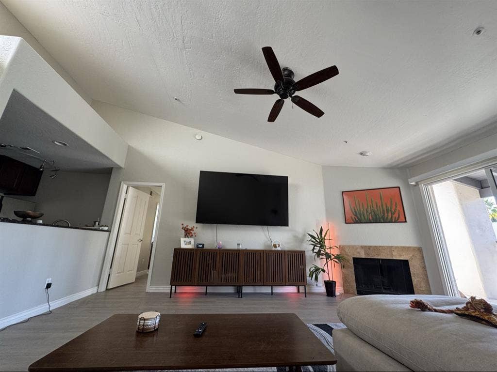 Looking for a roommate