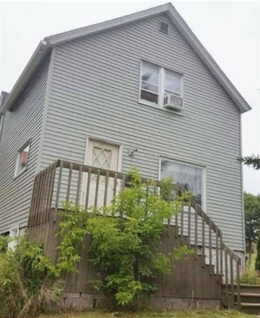 I’m looking for a roommate!!