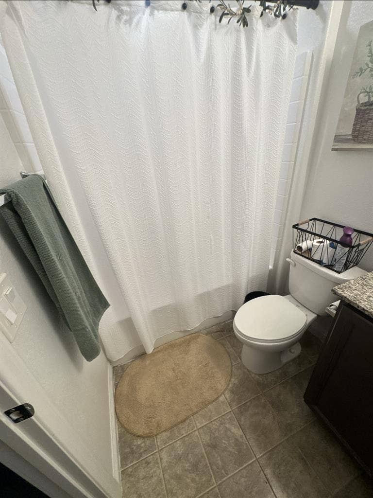 Room For Rent with shared Bathroom