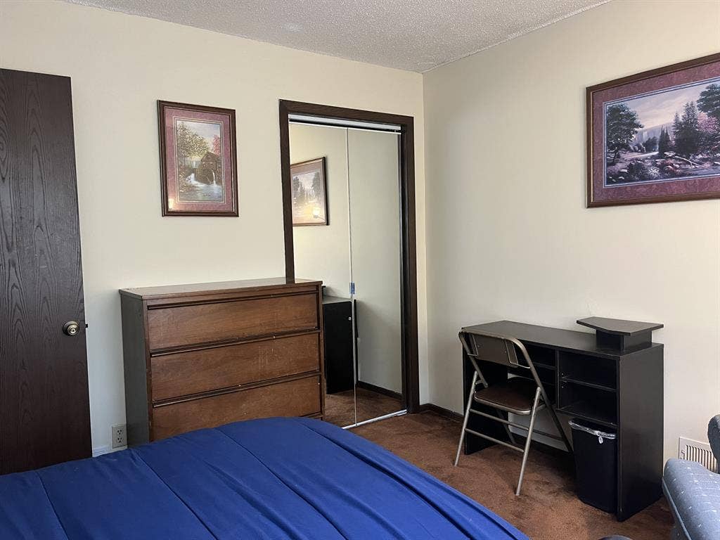 Private 10X11 Bedroom:INC Utilities