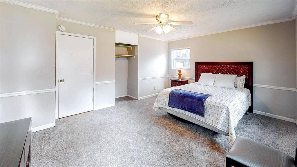 8 BR in Jonesboro