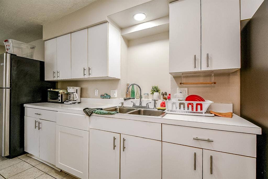 7 BR in Houston