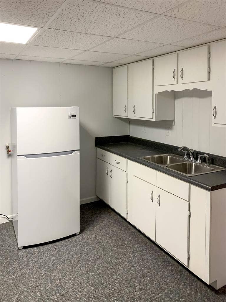 8 BR in Lithia Springs