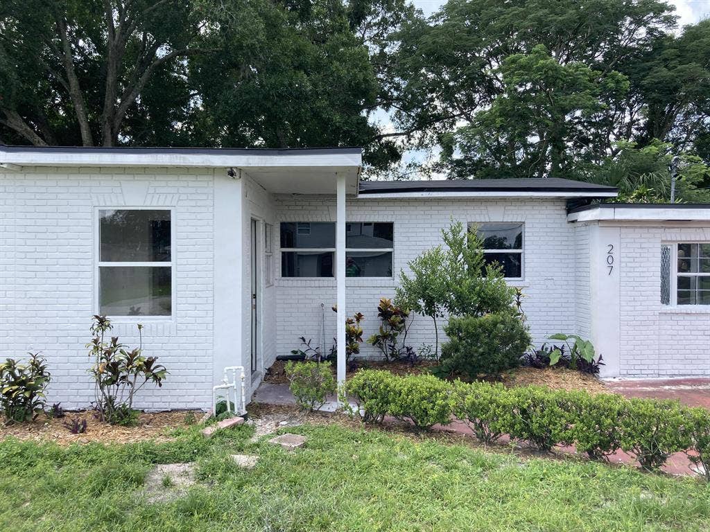 6 BR in Lakeland