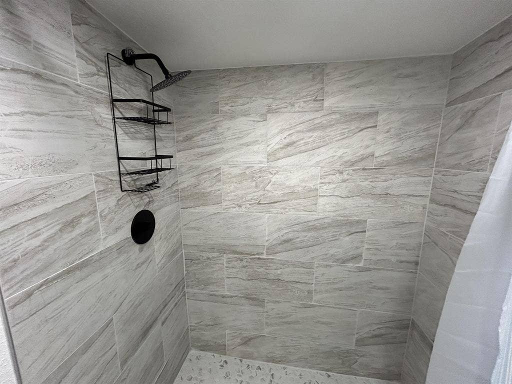 6 BR in Lakeland