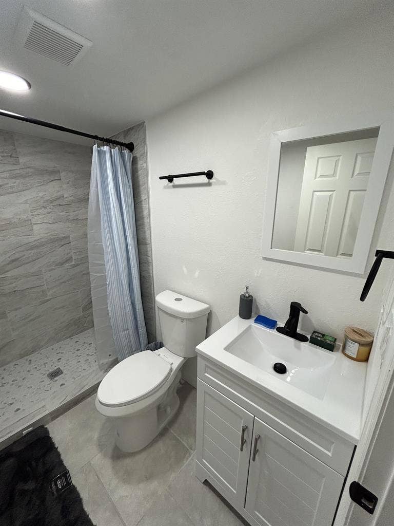 6 BR in Lakeland