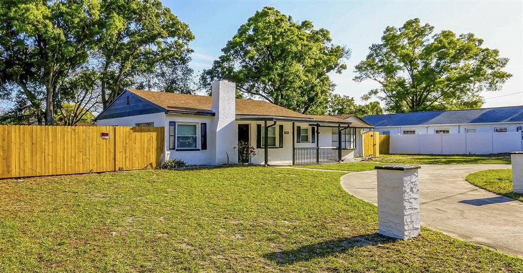 9 BR in Tampa
